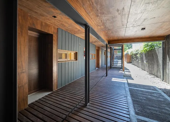 Departamento De 1 Ambiente, Edificio Viveros 2, Centro San Martin De Los Andes Con Patio